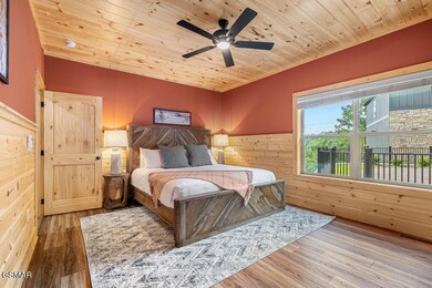 1130 Lee Cardwell Cir unit 7, Pigeon Forge, TN 37863 - photo 7