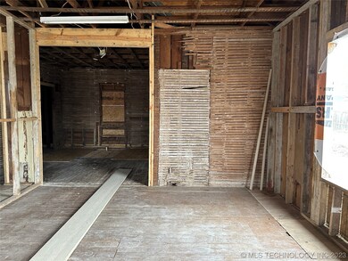 409 N K St, Eufaula, OK 74432 - photo 6