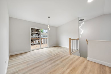 1525 11th St, Waukegan, IL 60085 - photo 2