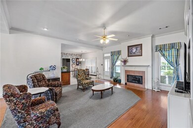 Gas fireplace for comfortable winter days.