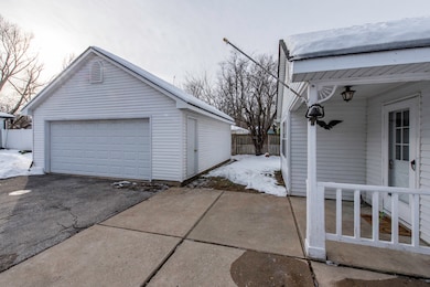 10867 W Beach Rd, Beach Park, IL 60087 - photo 3