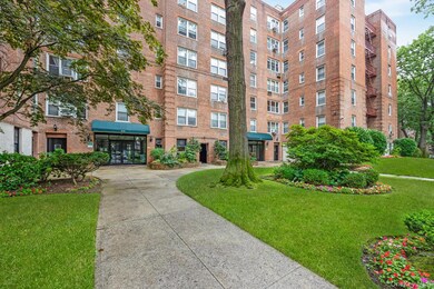 Linden Hill unit 1F, Flushing, NY 11354 - photo 2