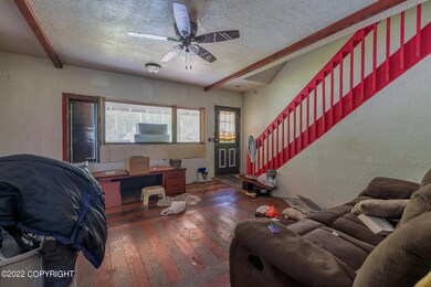 005_2022.07.14 . 8910 W Lazy Ln