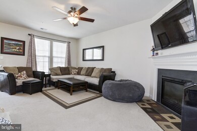 2699 Sheffield Hill Way unit 155, Woodbridge, VA 22191 - photo 4