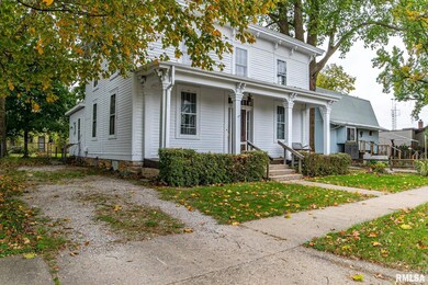 321 S Sangamon St, Lincoln, IL 62656 - photo 2