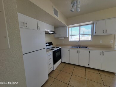 345 E Glenn St unit 9, Tucson, AZ 85705 - photo 2
