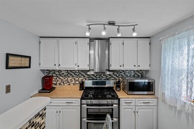 76 Ode Way unit 5, Manchester, NH 03103 - photo 5