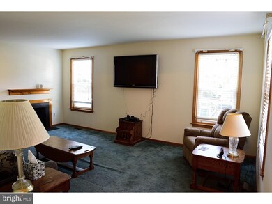 814 Westfield Dr, Cinnaminson, NJ 08077 - photo 4