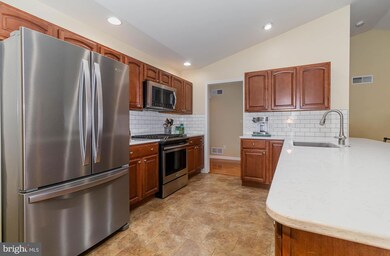 42 Keswick Dr, Mechanicsburg, PA 17050 - photo 6