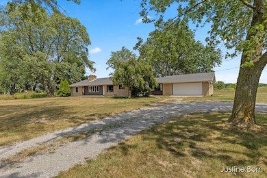 12536 S Mason Dr, Grant, MI 49327 - photo 2