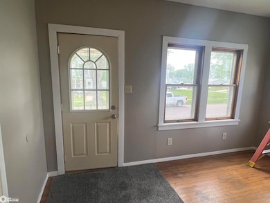 307 Cedar Ave, Charter Oak, IA 51439 - photo 3