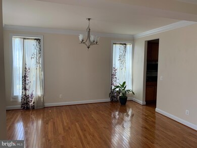 42689 Ashburn Tillett Dr, Ashburn, VA 20148 - photo 5