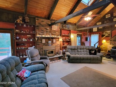 125 Timber Ridge Dr, Hawley, PA 18428 - photo 4