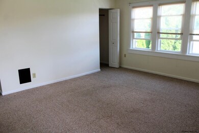 4 Michigan Ave, Rensselaer, NY 12144 - photo 5
