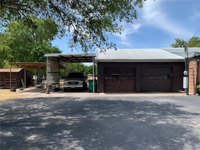 502 Benton, Bruceville, TX 76630 - photo 5