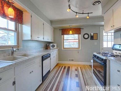 8314 Colfax Ave S, Bloomington, MN 55420 - photo 5