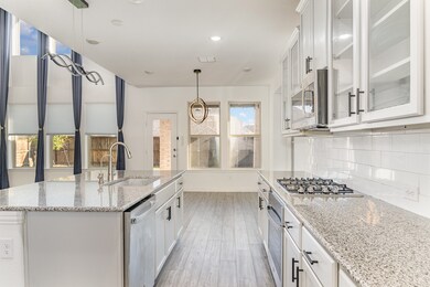 428 Halwin Dr, Fort Worth, TX 76131 - photo 5