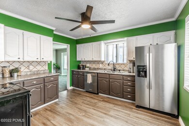 2347 S 400 E Salt Lake City UT-large-007