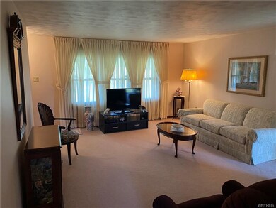 7181 Graydon Dr, North Tonawanda, NY 14120 - photo 5