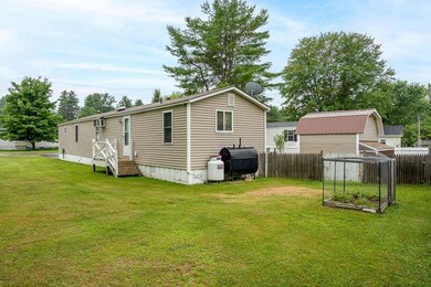8 Glenn Dr, Allenstown, NH 03275 - photo 3