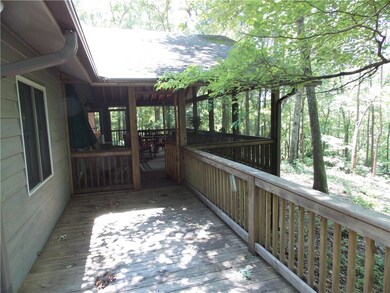 Outdoor wrap around deck