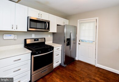 914 Nichols Dr, Laurel, MD 20707 - photo 6