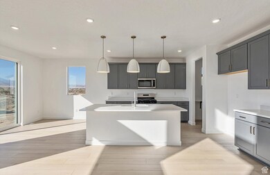 4965 N Topaz Dr unit 302, Eagle Mountain, UT 84005 - photo 2