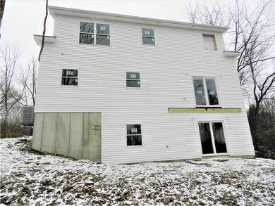 510 Round Table Dr, Nazareth, PA 18064 - photo 5