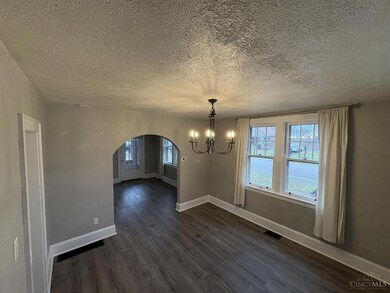 3753 N Berkley Cir, Cincinnati, OH 45236 - photo 6