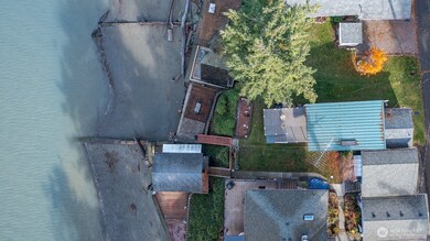 19422 Soundview Dr NW, Stanwood, WA 98292 - photo 3