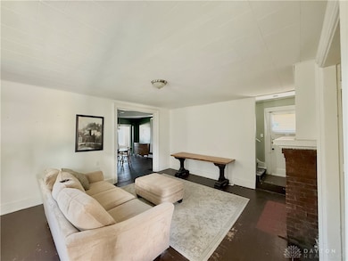 1613 Columbia Ave, Middletown, OH 45042 - photo 2