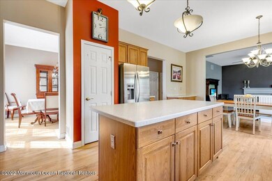 10-14 Tyler Ct, Howell, NJ 13