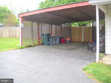 4047 Center Ave, Lafayette Hill, PA 19444 - photo 4