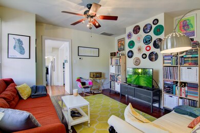 527 B living 2