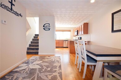 881 Greenwich Ave unit D17, Warwick, RI 02886 - photo 6