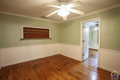 2417 SW Mission Ave, Topeka, KS 66614 - photo 6