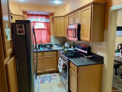 50-56 43rd St, Flushing, NY 11377 - photo 4