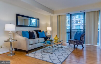 The Gibson unit 206, Washington, DC 20037 - photo 6