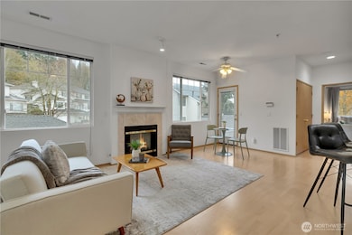 4710 Mill Pond Dr SE unit 309, Auburn, WA 98092 - photo 5