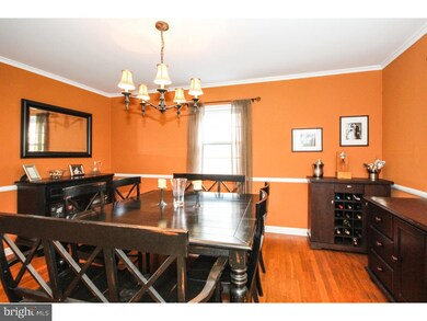 125 Lee Cir, Bryn Mawr, PA 19010 - photo 6