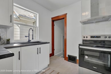 1428 E César E Chávez Ave, Lansing, MI 48906 - photo 4