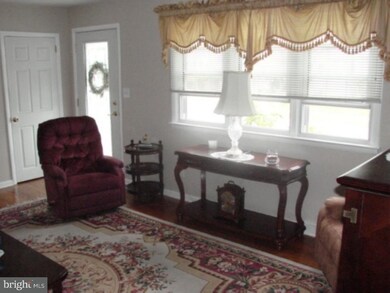 4614 Laura Dr, Wilmington, DE 19804 - photo 3