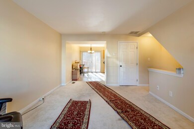 1872 Tiger Lily Cir unit 6, Woodbridge, VA 22192 - photo 5