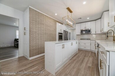 12_55LocustAve_2012_LowRes