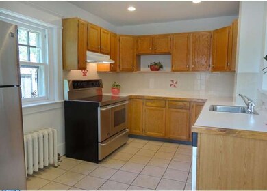 619 Derstine Ave, Lansdale, PA 19446 - photo 4