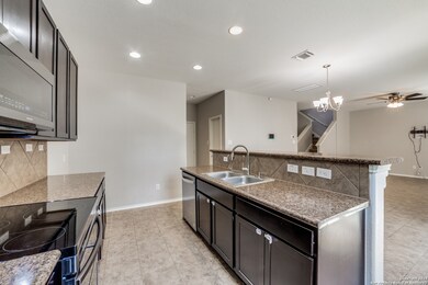 843 Trilby, San Antonio, TX 78253 - photo 5