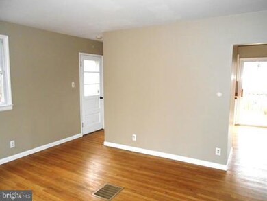 140 Shenandoah River Dr, Harpers Ferry, WV 25425 - photo 5