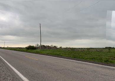 283133 E Hiway 53, Comanche, OK 73529 - photo 2