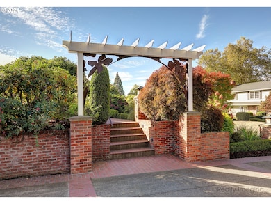 3724 SW 50th Ave, Portland, OR 97221 - photo 3