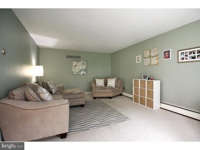 386 Old Mill Dr, Langhorne, PA 19047 - photo 5